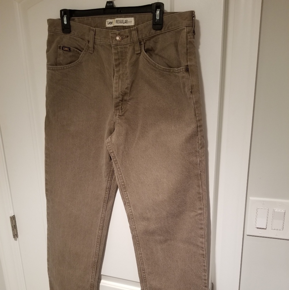 Lee regular fit Jeans 34X32 beige/tan color